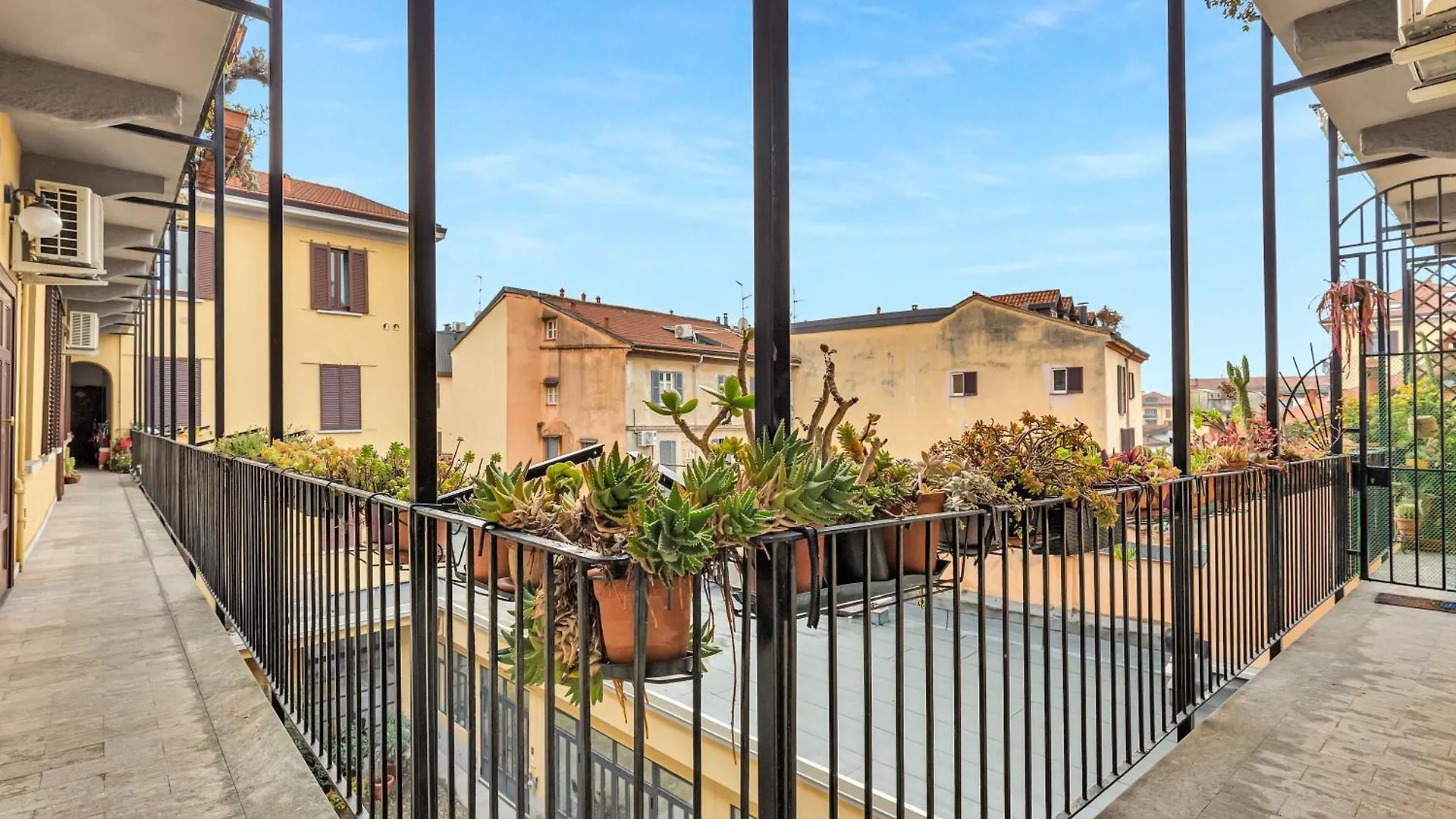 Naviglio 13 - Welcomely Милан Италия